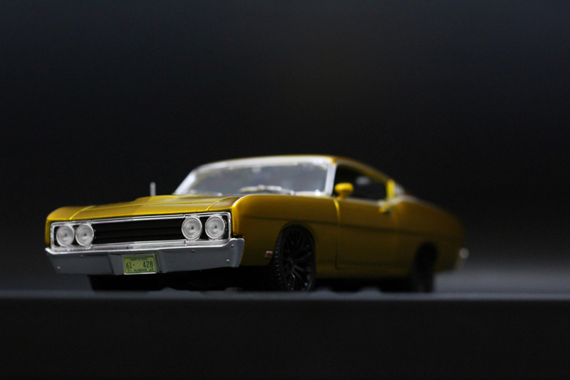 Illustration for article titled Car Week: Custom 1/18 Maisto Ford Torino Talladega Coyote